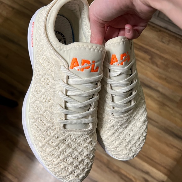 APL Techlooms - Picture 2 of 5